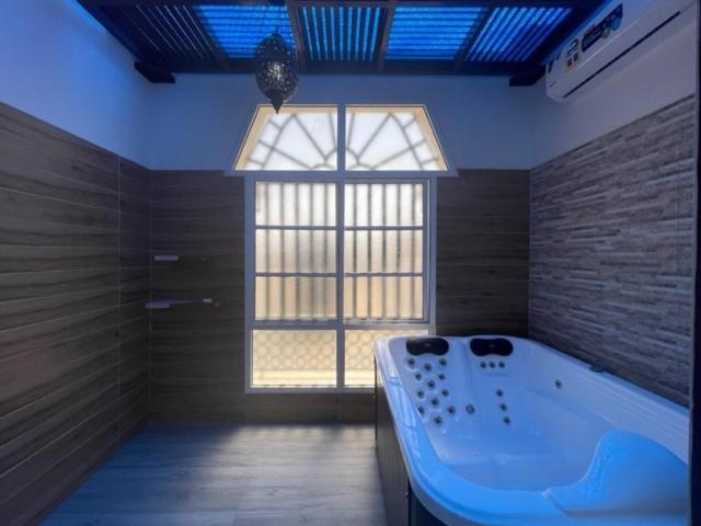 A'Sinamar Hotel Apartment Mascate Esterno foto